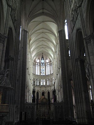 42-Amiens-cathedral.jpg