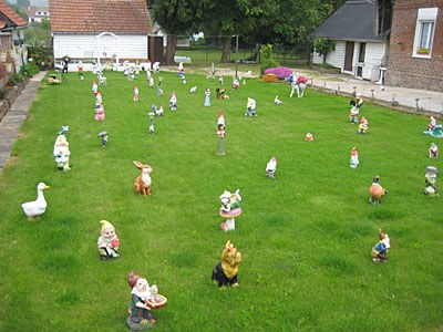 54-French-lawn-scuplture.jpg